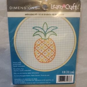 Dimensions Pineapple Embroidery Kit